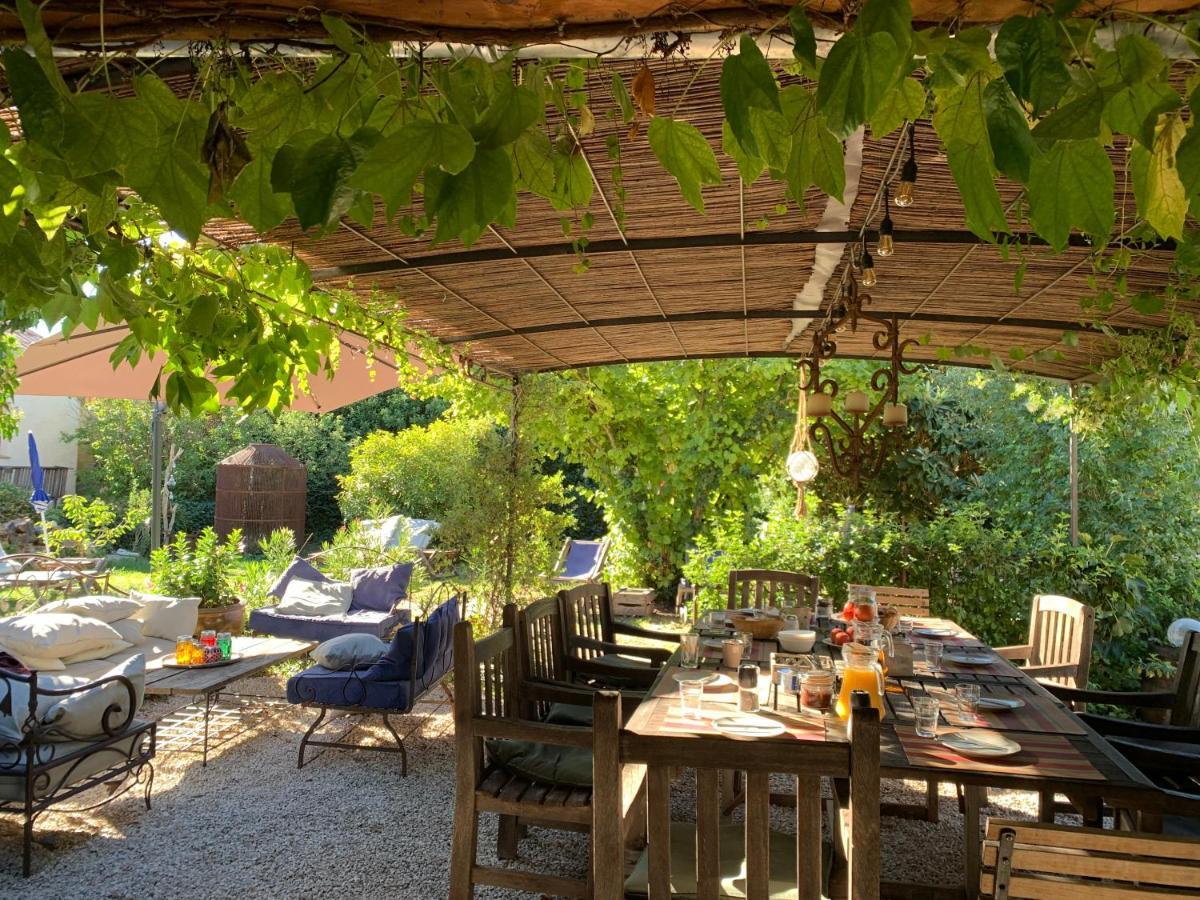 Chambres Et Table D'Hotes Au Brabo Mormoiron ภายนอก รูปภาพ