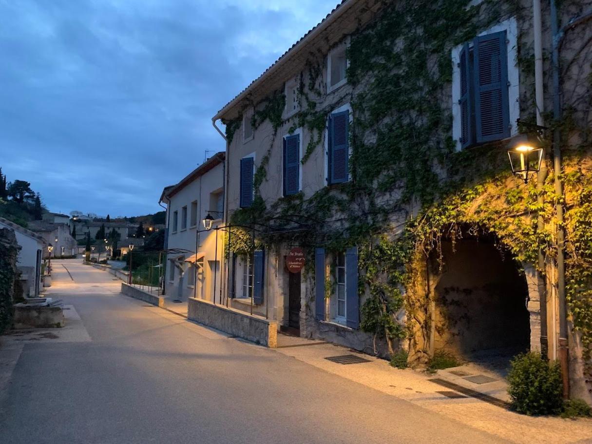 Chambres Et Table D'Hotes Au Brabo Mormoiron ภายนอก รูปภาพ