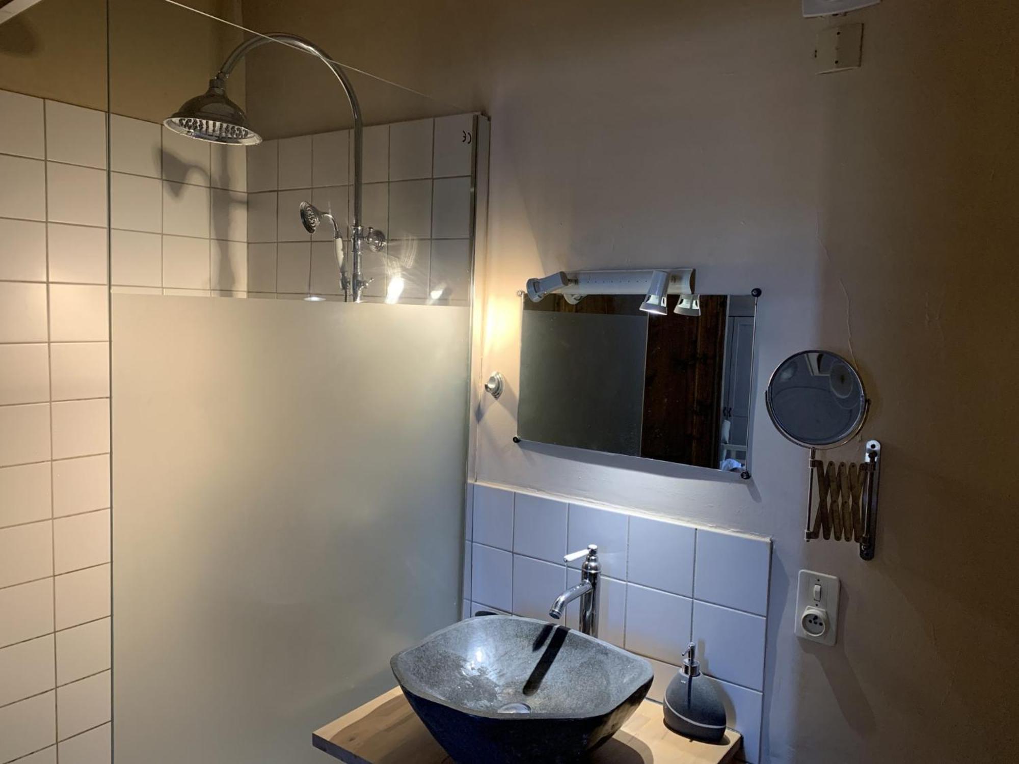 Chambres Et Table D'Hotes Au Brabo Mormoiron ภายนอก รูปภาพ