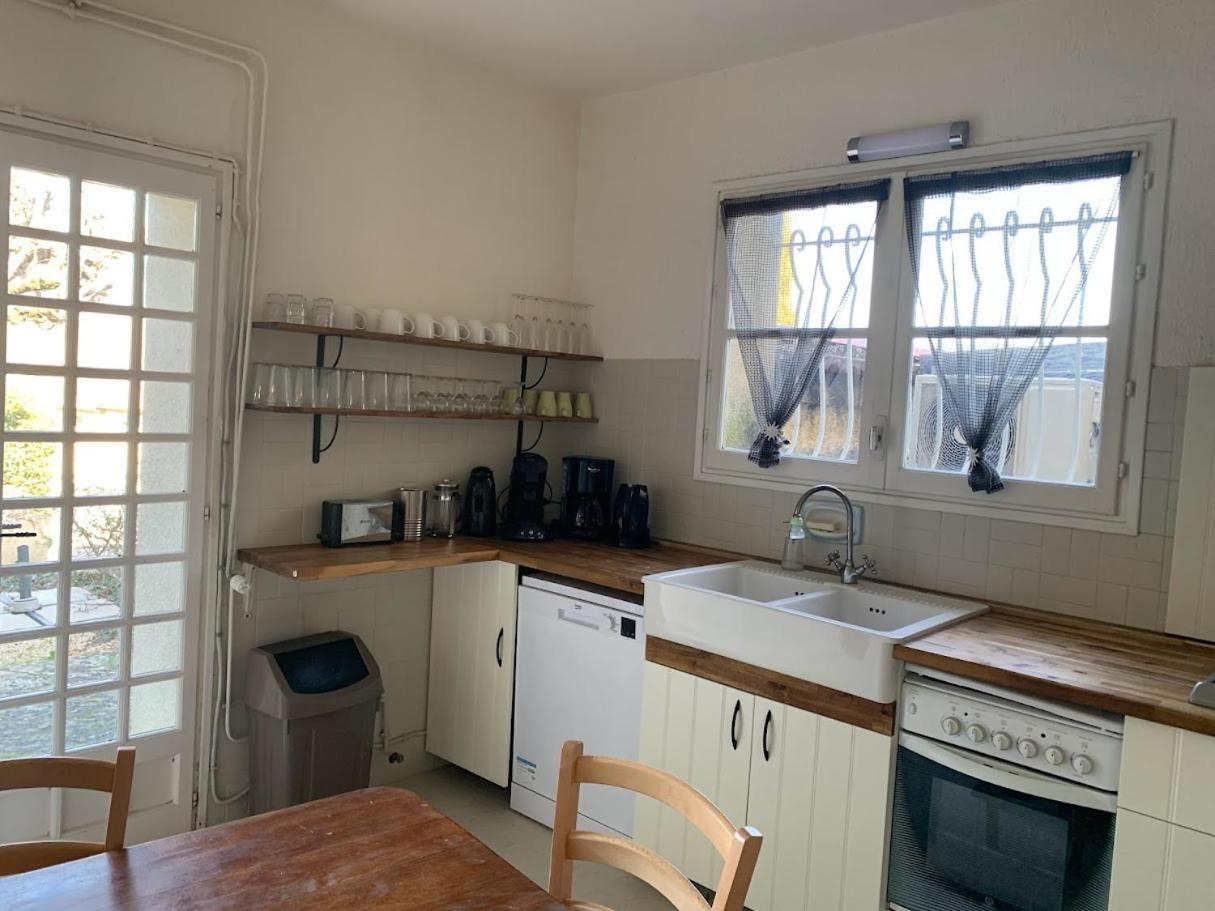Chambres Et Table D'Hotes Au Brabo Mormoiron ห้อง รูปภาพ